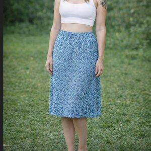 No boundaries Y2K vintage ditsy floral print skirt size large